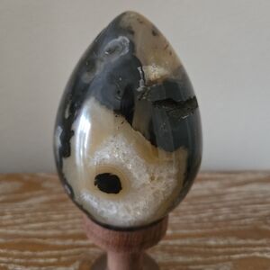 Polished Agate Display Egg in Black, Cream & Gray